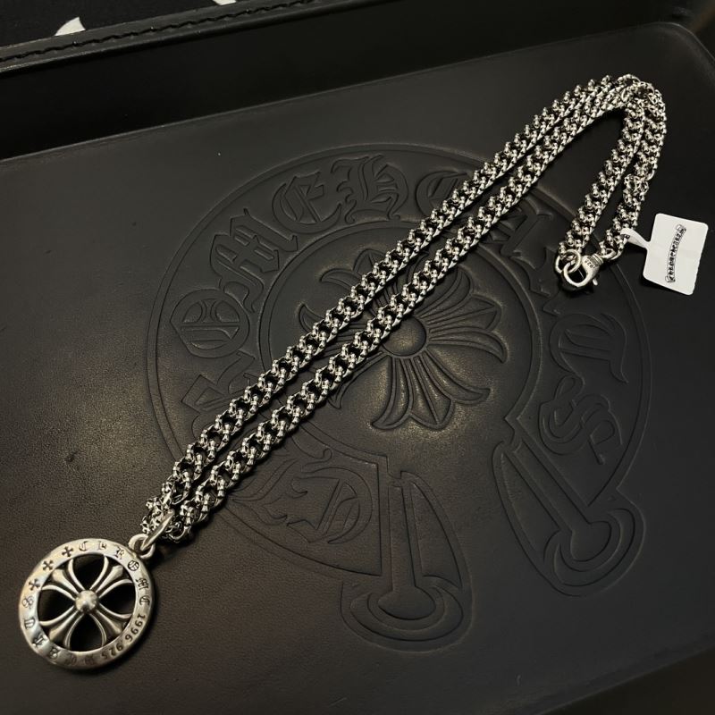 Ch*0me He**ts necklaces